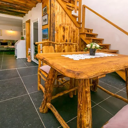 House Moj Mir * Primošten