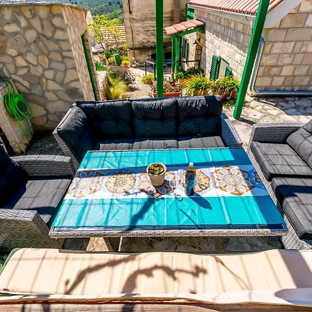 House Moj Mir * Primošten