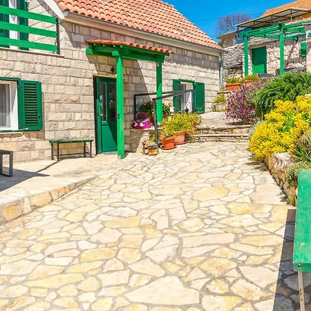 Nyaraló House Moj Mir