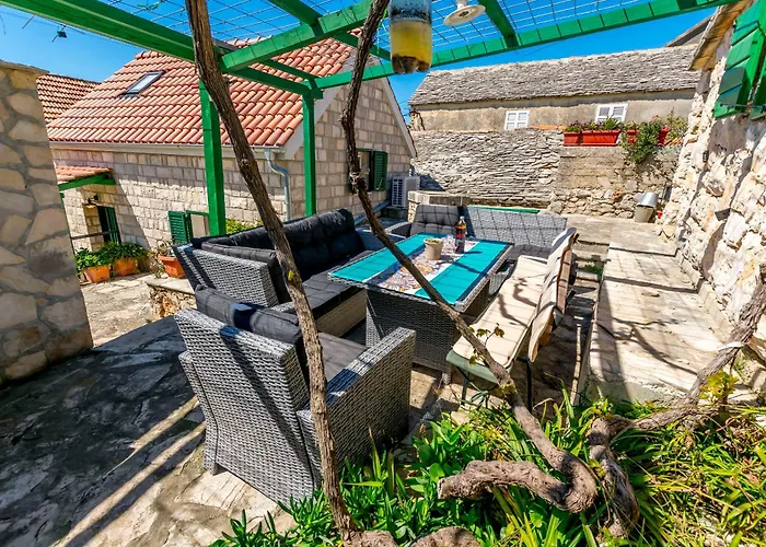 House Moj Mir * Primošten